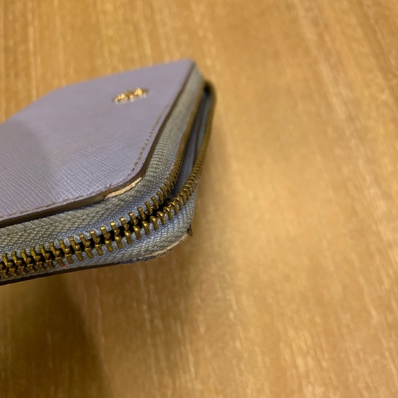 Tory Burch Robinson Zip Continental Wallet - Picture 9 of 16